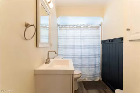 Bath - 3003 Park Dr, Parma, OH 44134 photo 1 of 2