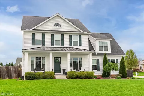 9945 Guardian Cir NW, North Canton, OH 44720