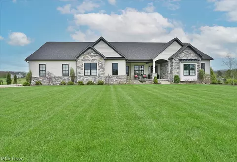 2989 Blakeslee Blvd, Medina, OH 44256