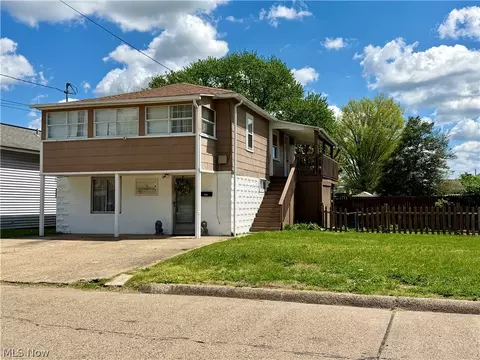 3504 Hemlock Ave, Parkersburg, WV 26104