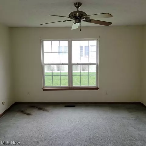 Living - 302 W W Gln, Elyria, OH 44035 photo 1 of 2