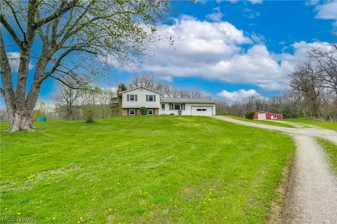 6444 Akron Ave NW, Canal Fulton, OH 44614