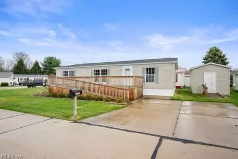 2631 Stoneyridge Dr, Madison, OH 44057