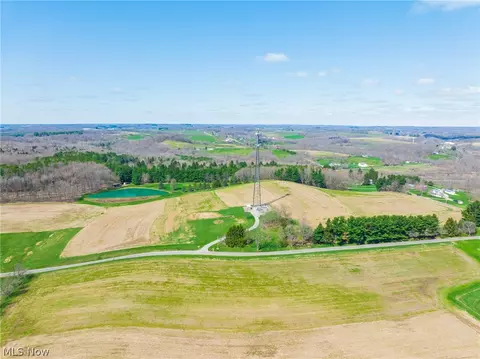 9050 Freeman Rd #5, Lisbon, OH 44432