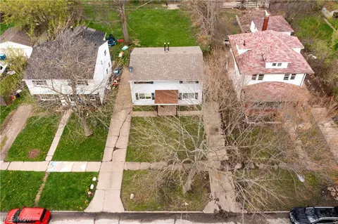 View/Area - 1627 E 33rd St, Lorain, OH 44055 photo 1 of 12