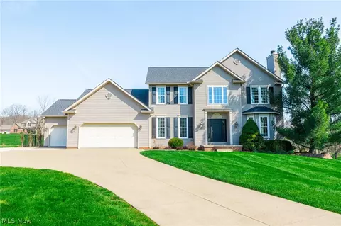 4554 E Moreland Rd, Fredericksburg, OH 44627
