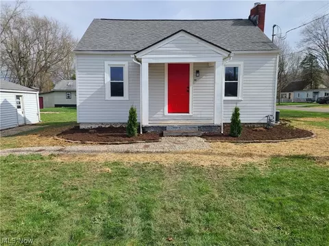 131 E Church St, Perrysville, OH 44864