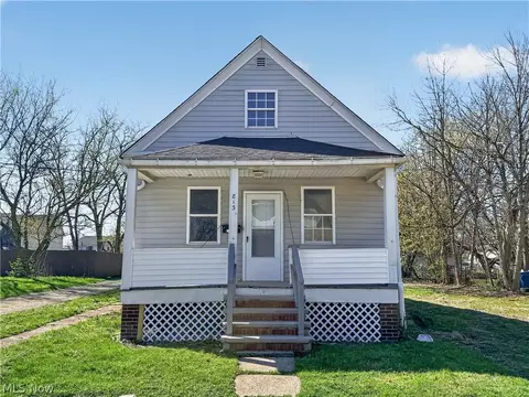 813 W 17th St, Lorain, OH 44052