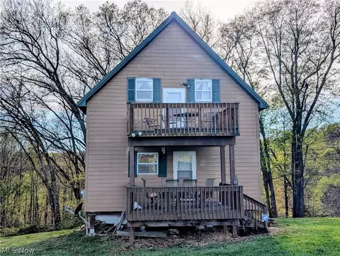 66323 Lake Rd, Cambridge, OH 43725