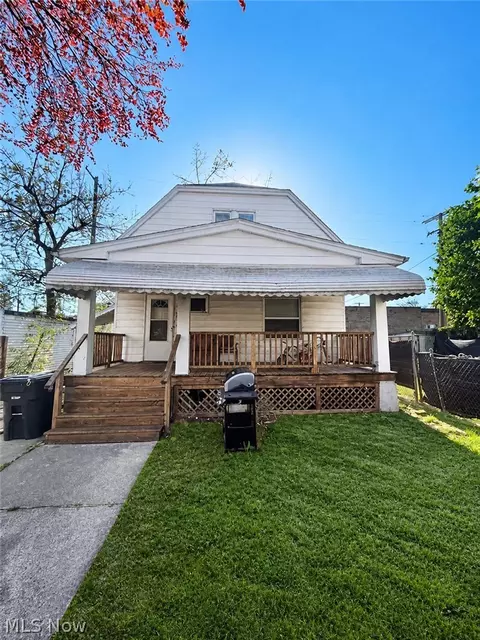 3509 W 136th St, Cleveland, OH 44111