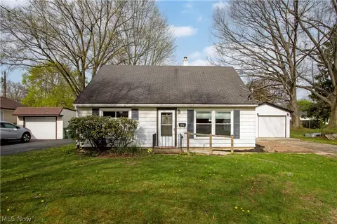 2536 Victoria St, Wooster, OH 44691