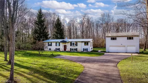9540 Taylor May Rd, Chagrin Falls, OH 44023