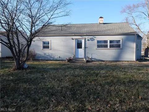 652 Ohio Ave, Mcdonald, OH 44437