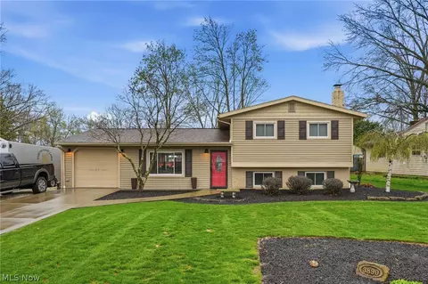 3890 Morley Dr, Kent, OH 44240