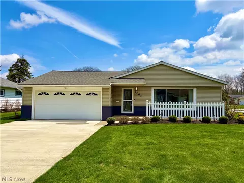 2063 Marshfield Rd, Mayfield Heights, OH 44124