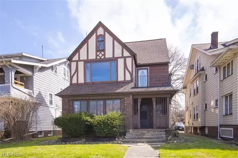 9327 Clifton Blvd, Cleveland, OH 44102