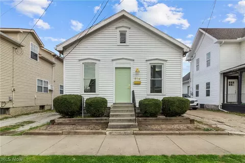 914 Hayes Ave, Sandusky, OH 44870