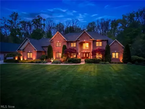 2520 Eastpoint Heights Dr SE, Warren, OH 44484