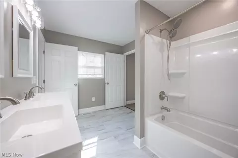 1738 E 298th St, Wickliffe, OH 44092 photo 31
