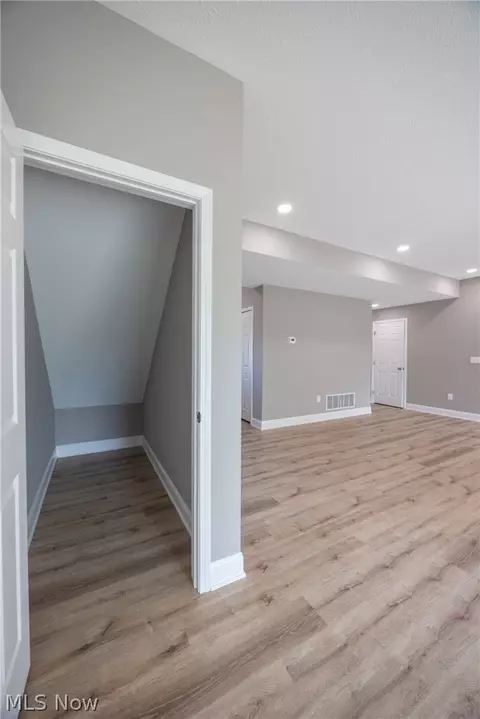 1738 E 298th St, Wickliffe, OH 44092 photo 16