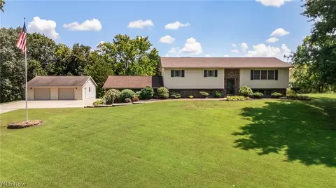 1998 Reese Rd, Fleming, OH 45729