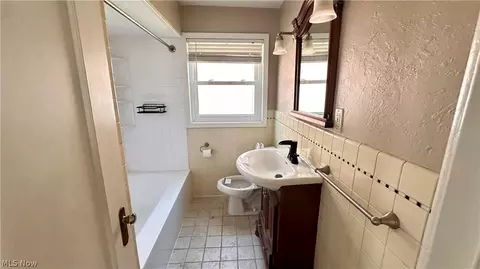 Bath - 275 E 210th St, Euclid, OH 44123 photo 1 of 4