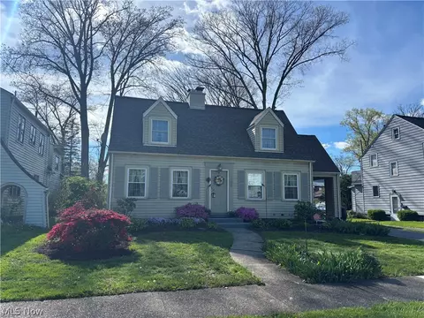 365 Genesee Ave NE, Warren, OH 44483