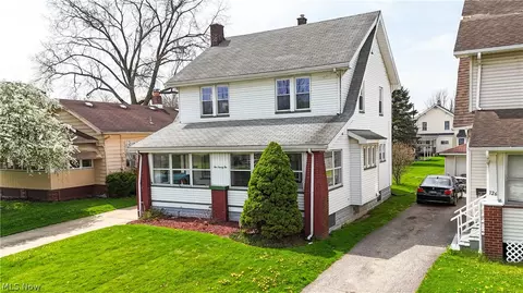 122 N Bon Air Ave, Youngstown, OH 44509