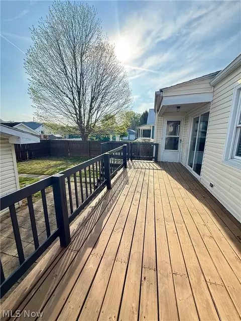 Exterior - 809 33rd St, Vienna, WV 26105 photo 4 of 5