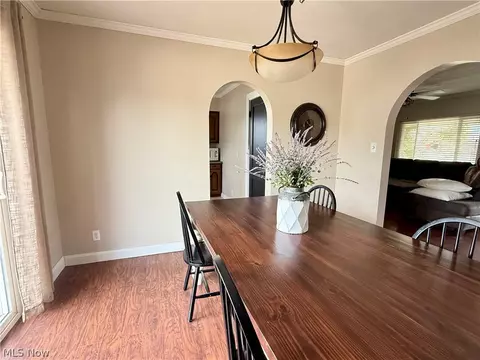 Dining - 809 33rd St, Vienna, WV 26105 photo 2 of 2