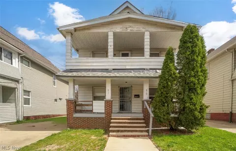 817 Alhambra Rd, Cleveland, OH 44110
