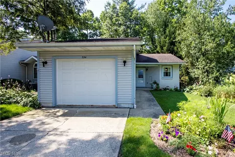 594 Forest Creek Dr, Wooster, OH 44691
