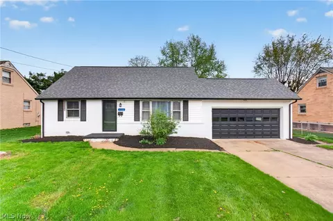 2703 Joseph Pl NW, Canton, OH 44708
