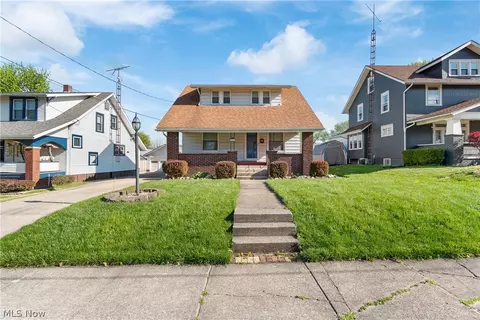 881 W College Rd, Alliance, OH 44601