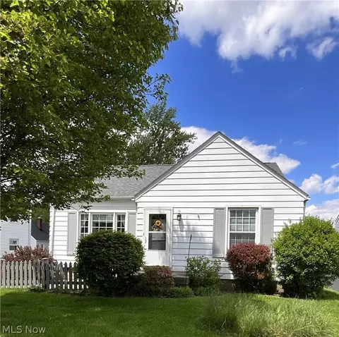 54 Melbourne Ave, Boardman, OH 44512