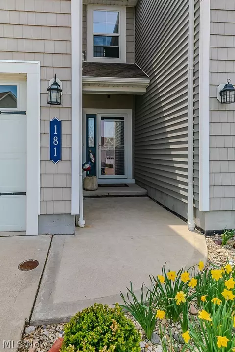 181 Larimar Dr, Willowick, OH 44095