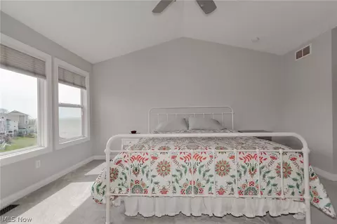 Bedroom - 181 Larimar Dr, Willowick, OH 44095 photo 4 of 4