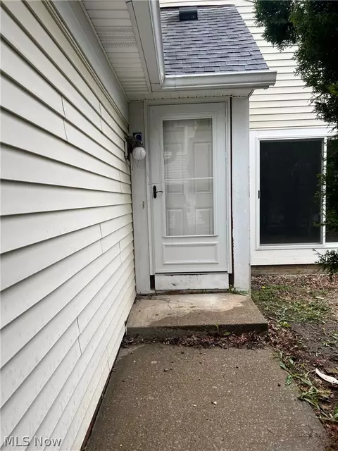 5436 Summerwood Ct #C, Willoughby, OH 44094