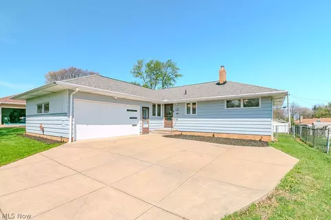 2784 Burden Dr, Parma, OH 44134