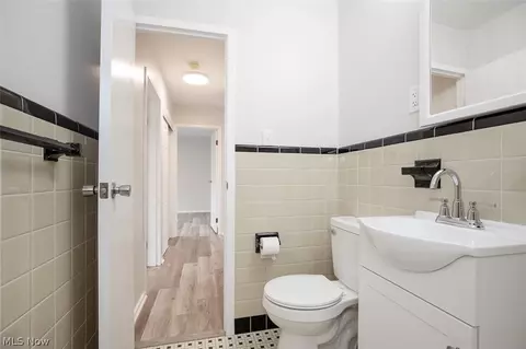 Bath - 199 E 235th St, Euclid, OH 44123 photo 2 of 2
