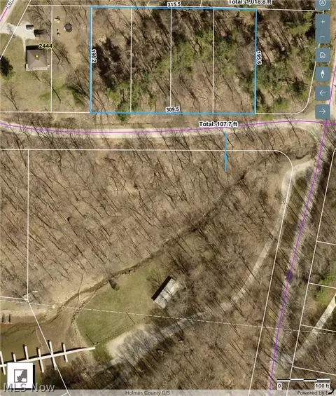 1524-1527 E Buckhorn Dr, Millersburg, OH 44654