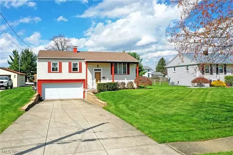 5682 Baylor Ave, Austintown, OH 44515