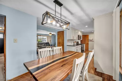 Dining - 2333 Maylo Path, Akron, OH 44312 photo 2 of 4