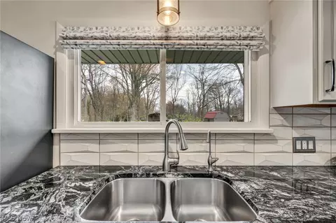 Kitchen - 2333 Maylo Path, Akron, OH 44312 photo 2 of 3