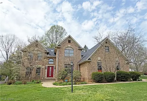 2683 Radford St NW, North Canton, OH 44720