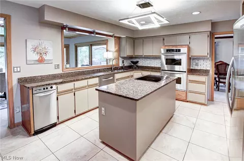 Kitchen - 77 Carr Rd, Hinckley, OH 44233 photo 1 of 3