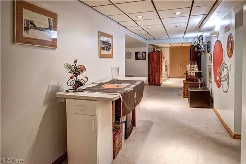 Entry Way - 77 Carr Rd, Hinckley, OH 44233 photo 1 of 1