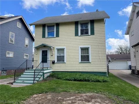 2213 Wyandotte Ave, Lakewood, OH 44107