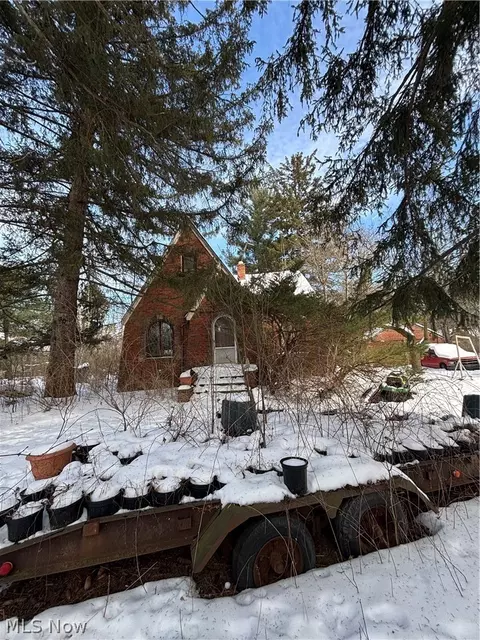 10428 W Edgerton Rd, North Royalton, OH 44133
