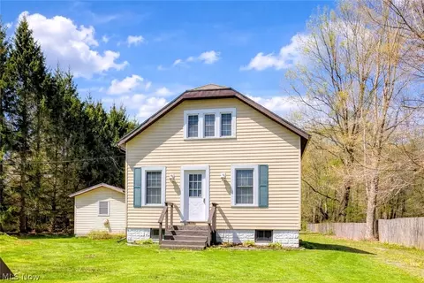 6989 Reed Rd, Conneaut, OH 44030